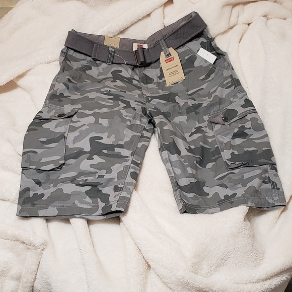 Levi's gray camo ripstop cargo shorts 18reg 29W - Picture 3 of 6